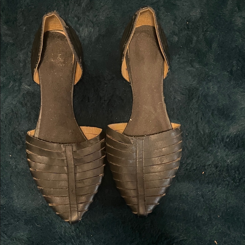 Black Women's Pointed Weave Flats